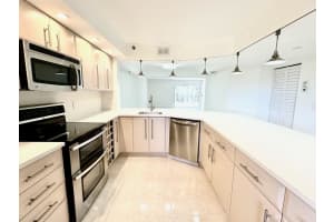 9170 14th Street, Boca Raton, FL 33428 - MLS#B26007241