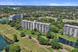 3520 Oaks Way, Pompano Beach, FL 33069 - MLS#B26007243