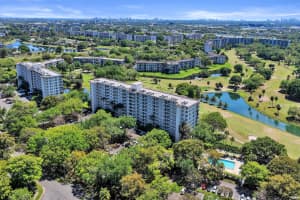 3520 Oaks Way, Pompano Beach, FL 33069 - MLS#B26007243