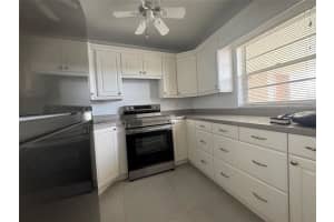 9235 Lagoon Place, Davie, FL 33324 - MLS#B26007258