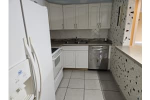 5570 44th Street, Lauderhill, FL 33319 - MLS#B26007275