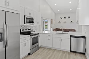 12 Paxford Lane, Boynton Beach, FL 33426 - MLS#B26007366