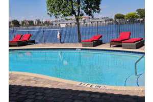 1088 33rd Court, Pompano Beach, FL 33064 - MLS#B26007375