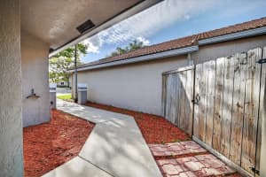 10160 3rd Court, Plantation, FL 33324 - MLS#B26007398