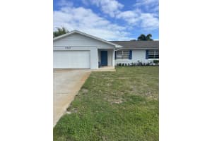 757 NE Maranta Terrado, Jensen Beach, FL 34957, Jensen Beach, FL 34957 - MLS#B26007417