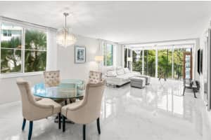 2010 Federal Highway, Boynton Beach, FL 33435 - MLS#B26007433