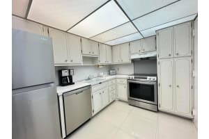 1985 Ocean Drive, Hallandale Beach, FL 33009 - MLS#B26007461