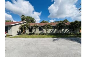 4195 Sanders Drive, Lake Worth, FL 33461 - MLS#B26007462