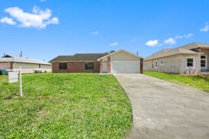 4209 Tuscol Street, Port Saint Lucie, FL 34953 - MLS#B26007498