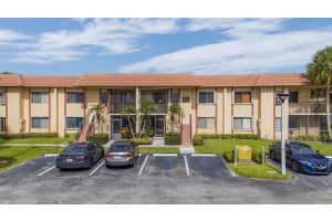 170 Lakeview Drive, Weston, FL 33326 - MLS#B26007512