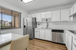 170 Lakeview Drive, Weston, FL 33326 - MLS#B26007512