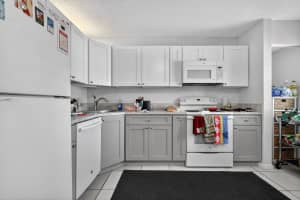 2641 W Gately Dr W W 906, West Palm Beach, FL 33415, West Palm Beach, FL 33415 - MLS#B26007518