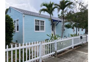 415 9th Ave Avenue, Lake Worth Beach, FL 33460 - MLS#B26007524