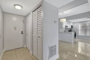 4156 Inverrary Drive, Lauderhill, FL 33319 - MLS#B26007545