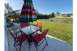 81 Camden Drive, West Palm Beach, FL 33417 - MLS#B26007546