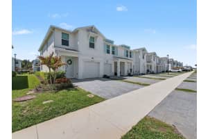 5747 Edgewater Circle, Stuart, FL 34997 - MLS#B26007582