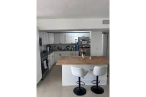 2001 Atlantic Shores Boulevard, Hallandale Beach, FL 33009 - MLS#B26007598