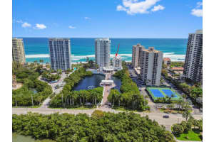 4600 Ocean Drive, Singer Island, FL 33404 - MLS#B26007606