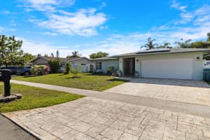 8017 74th Terrace, Tamarac, FL 33321 - MLS#B26007609