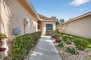 9707 Cherry Blossom Court, Boynton Beach, FL 33437 - MLS#B26007613
