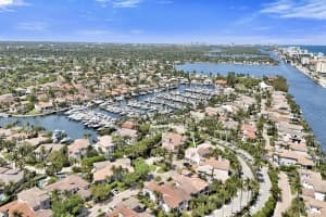 818 Spinnaker Dr Drive, Hollywood, FL 33019 - MLS#B26007634