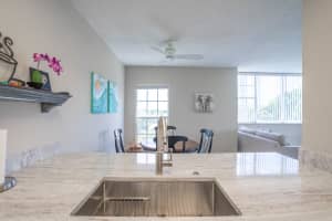 250 20th Street, Boca Raton, FL 33431 - MLS#B26007665