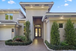 10110 Sweet Bay Street, Plantation, FL 33324 - MLS#B26007678