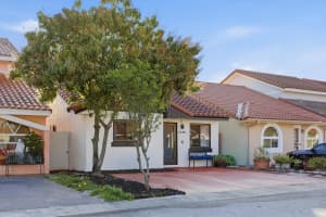 5465 27th Lane, Hialeah, FL 33016 - MLS#B26007693