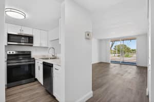 9081 Lime Bay Boulevard, Tamarac, FL 33321 - MLS#B26007705