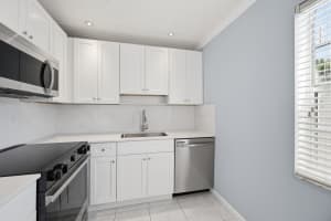 422 Burgundy I, Delray Beach, FL 33484, Delray Beach, FL 33484 - MLS#B26007712