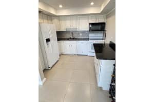 413 Greenbrier A, West Palm Beach, FL 33417, West Palm Beach, FL 33417 - MLS#B26007775