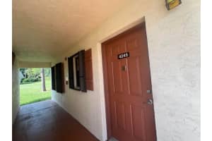 4245 Oak Terrace Drive, Greenacres, FL 33463 - MLS#B26007776