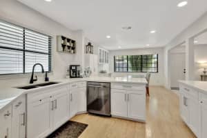 146 Weybridge Circle, Royal Palm Beach, FL 33411 - MLS#B26007781