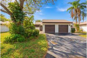 6375 Pinehurst Cir Circle, Tamarac, FL 33321 - MLS#B26007784