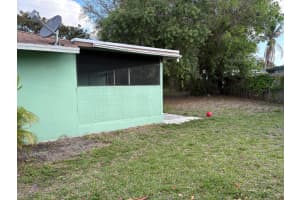 5954 Bahama Court, West Palm Beach, FL 33407 - MLS#B26007789