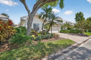 283 Canterbury Drive, Palm Beach Gardens, FL 33418 - MLS#B26007802