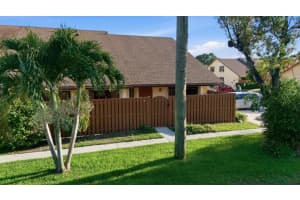 131 Springdale Circle, Palm Springs, FL 33461 - MLS#B26007858