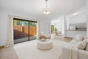 131 Springdale Circle, Palm Springs, FL 33461 - MLS#B26007858