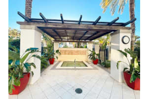 2421 65th Street, Fort Lauderdale, FL 33308 - MLS#B26007873