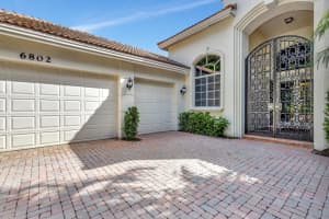 6802 Casa Grande Way, Delray Beach, FL 33446 - MLS#B26007883