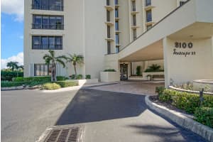 2400 Ocean Drive, Fort Pierce, FL 34949 - MLS#B26007895