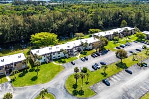 130 Lake Meryl Drive, West Palm Beach, FL 33411 - MLS#B26007899