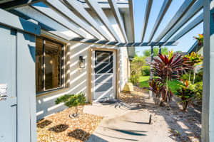 5041 Pine Drive, Boynton Beach, FL 33437 - MLS#B26007948