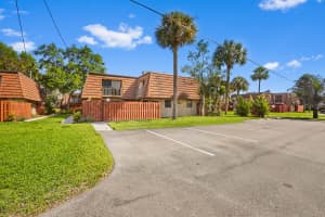 1302 Nebraska Avenue, Fort Pierce, FL 34950 - MLS#B26007955