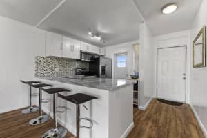 5275 10th Court, Plantation, FL 33313 - MLS#B26007971