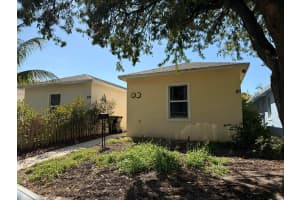 611 F Street, Lake Worth Beach, FL 33460 - MLS#B26007981