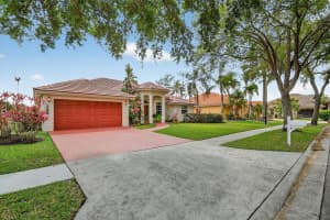132 Kapok Crescent, Royal Palm Beach, FL 33411 - MLS#B26007987