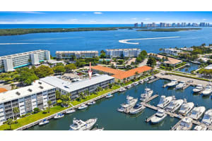 37 Yacht Club Drive, North Palm Beach, FL 33408 - MLS#B26007995