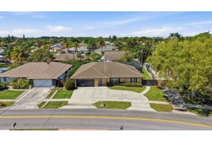1207 Sea Pines Lane, Lantana, FL 33462 - MLS#B26008019
