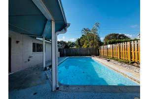 2324 98th Terrace, Coral Springs, FL 33076 - MLS#B26008021